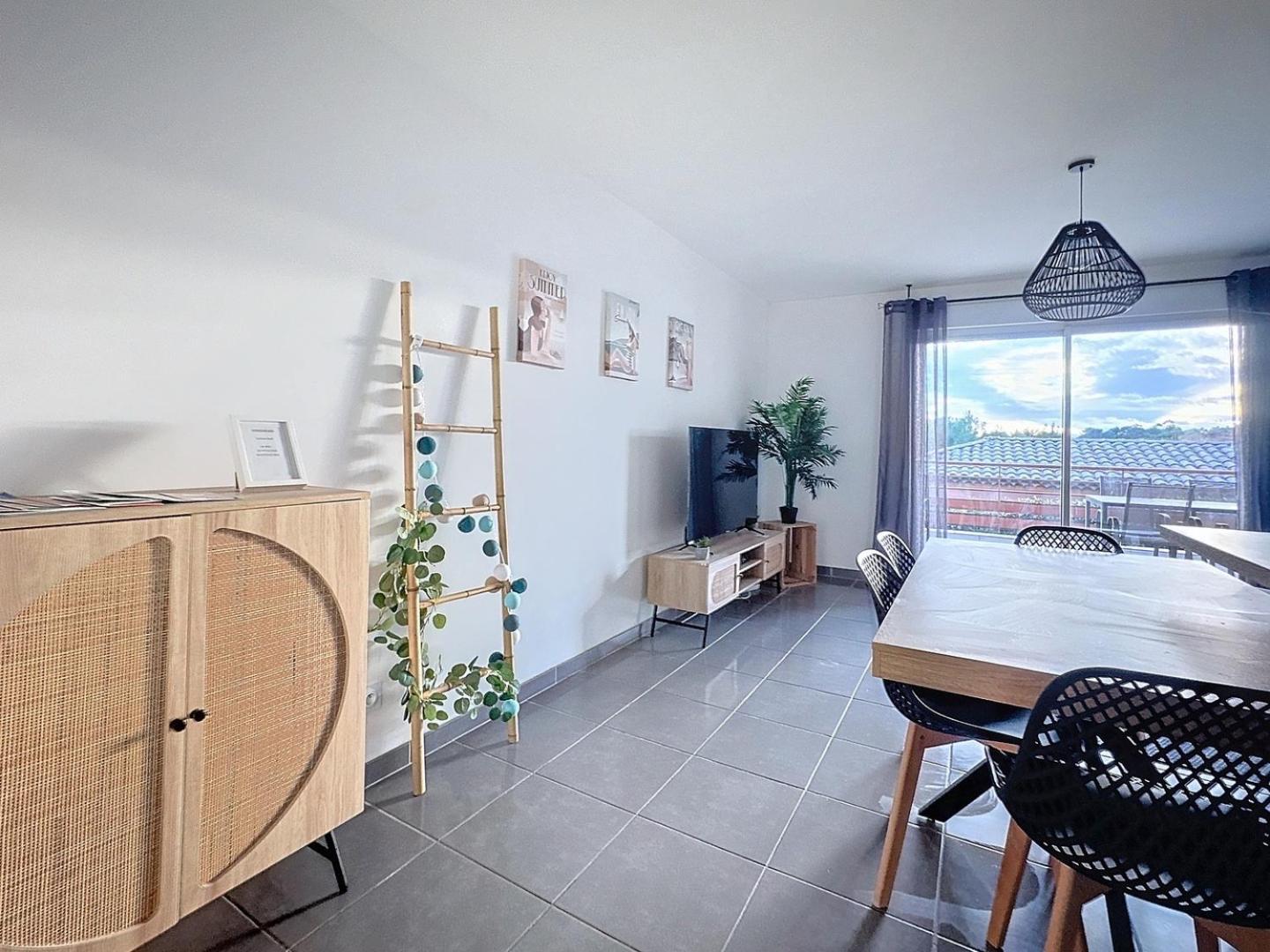 App Le Golf T3 Terrasse Wifi Pkg Apartment Безие Екстериор снимка